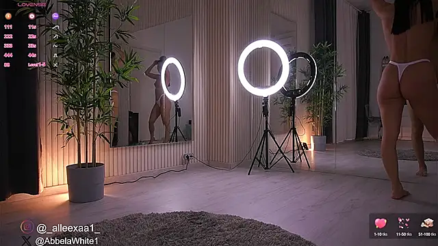 Snapshot of Abbela_White chatting on January 29, 6:33 am Abbela White online show from January 29, 6:33 am