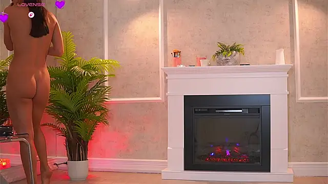 Snapshot of Abbela_White chatting on October 15, 5:07 am Abbela White online show from October 15, 5:07 am