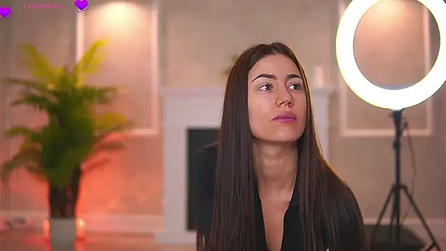 Snapshot of Abbela_White chatting on November 25, 6:02 am Abbela White online show from November 25, 6:02 am