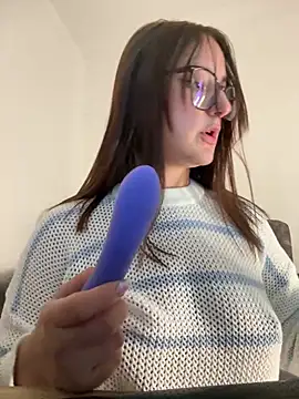 Megan lu2 online show from September 20, 9:10 am