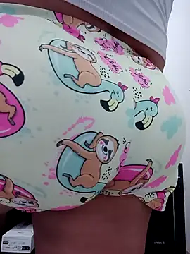 HORNY MATURE25 online show from March 14, 11:53 pm