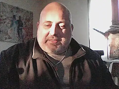 Snapshot of Paolino_8316 chatting on November 9, 3:10 pm Paolino 8316 online show from November 9, 3:10 pm