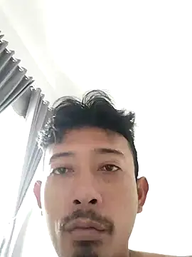 Snapshot of Dwirosebig chatting on October 30, 4:03 am Dwirosebig online show from October 30, 4:03 am