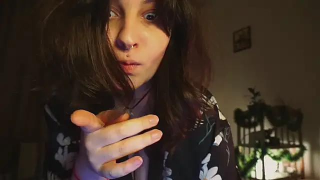 Snapshot of kshishtan chatting on January 1, 4:18 am kshishtan online show from January 1, 4:18 am