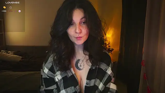 Snapshot of kshishtan chatting on December 4, 5:28 am kshishtan online show from December 4, 5:28 am