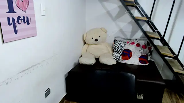 samantha baby  online show from January 14, 6:38 pm