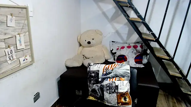 samantha baby  online show from February 13, 2:56 am