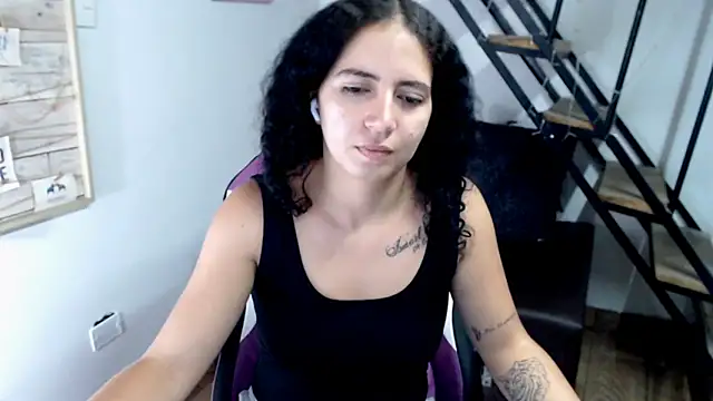 samantha baby  online show from October 28, 8:11 pm