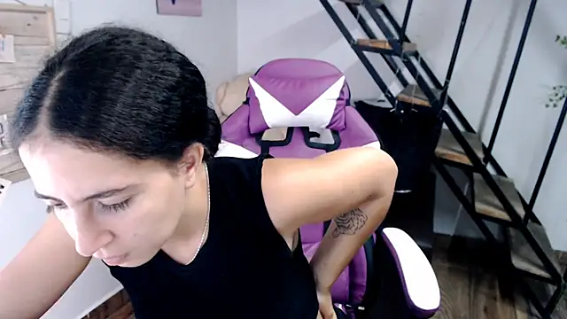 samantha baby  online show from November 20, 5:12 pm