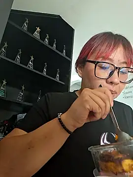 Snapshot of Kata_Bigboobs chatting on February 19, 5:49 pm Kata Bigboobs online show from February 19, 5:49 pm