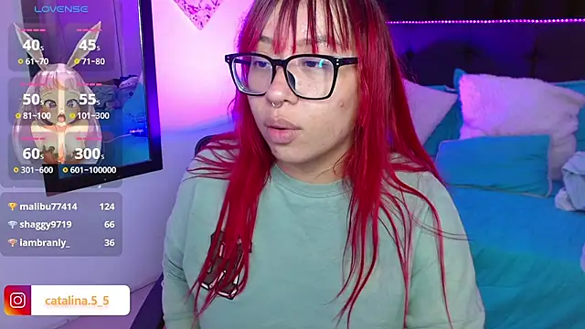 Snapshot of Kata_Bigboobs chatting on March 9, 9:24 am Kata Bigboobs online show from March 9, 9:24 am