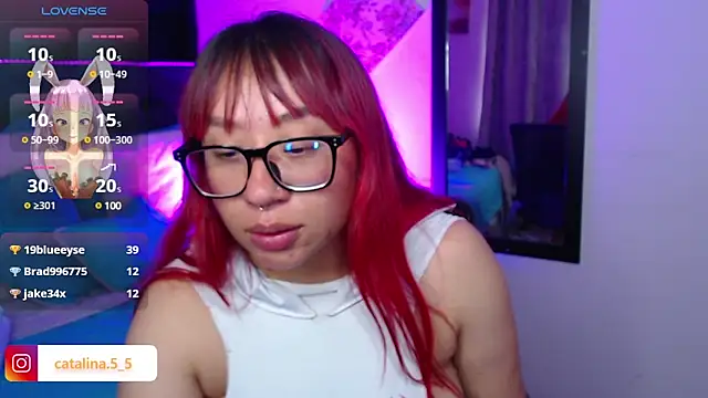 Snapshot of Kata_Bigboobs chatting on March 20, 9:46 pm Kata Bigboobs online show from March 20, 9:46 pm