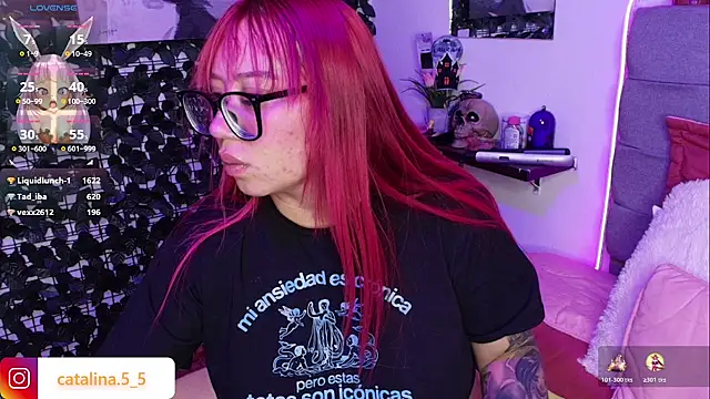 Snapshot of Kata_Bigboobs chatting on November 16, 5:51 pm Kata Bigboobs online show from November 16, 5:51 pm