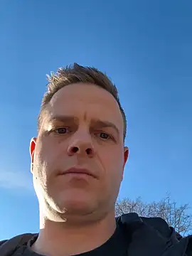 Snapshot of Danii0790 chatting on December 20, 1:07 pm Danii0790 online show from December 20, 1:07 pm