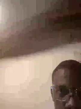 la chiennete online show from October 11, 7:45 pm