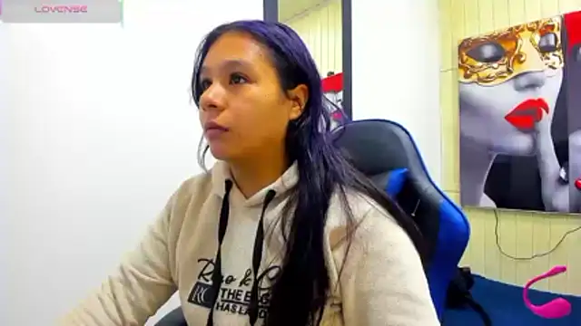 Charis 21 online show from February 4, 7:20 pm