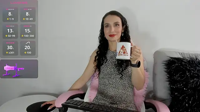 Layla Sia online show from September 19, 5:13 pm