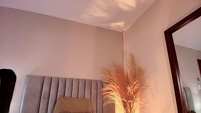 Snapshot of NoraDasilva chatting on November 11, 11:16 pm NoraDasilva online show from November 11, 11:16 pm