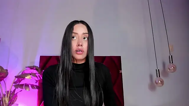 Snapshot of NoraDasilva chatting on December 17, 12:38 am NoraDasilva online show from December 17, 12:38 am