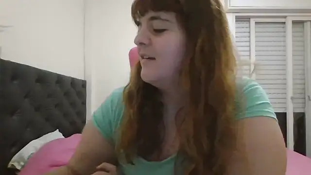 Snapshot of Bombon_ok chatting on November 5, 11:16 pm Bombon ok online show from November 5, 11:16 pm