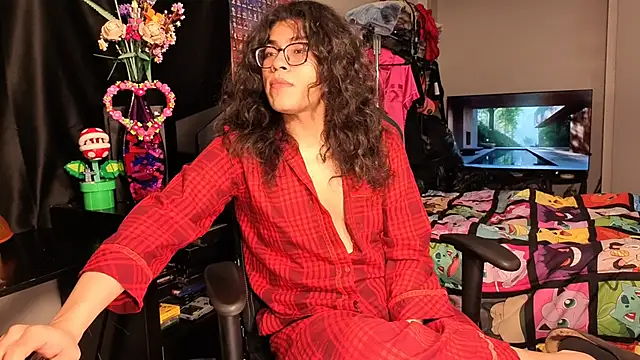 Snapshot of ShinyCherub chatting on February 23, 9:26 pm ShinyCherub online show from February 23, 9:26 pm