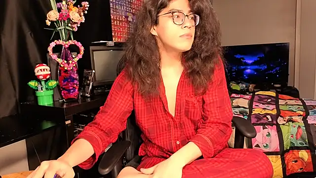 Snapshot of ShinyCherub chatting on February 27, 8:28 am ShinyCherub online show from February 27, 8:28 am