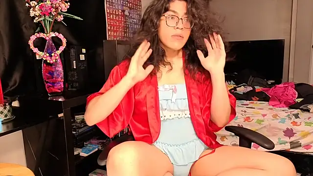 Snapshot of ShinyCherub chatting on March 16, 10:55 am ShinyCherub online show from March 16, 10:55 am