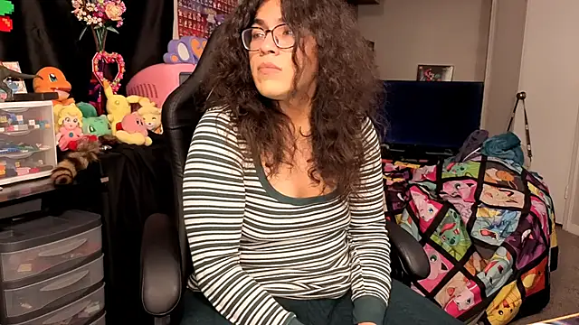 Snapshot of ShinyCherub chatting on October 8, 11:24 pm ShinyCherub online show from October 8, 11:24 pm