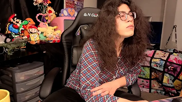 Snapshot of ShinyCherub chatting on October 28, 11:14 am ShinyCherub online show from October 28, 11:14 am