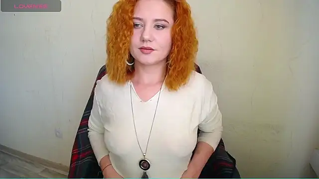 Snapshot of RedHeadSTARx chatting on February 28, 8:53 am RedHeadSTARx online show from February 28, 8:53 am