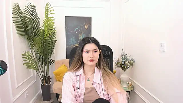 AnneTLi online show from January 18, 3:21 am