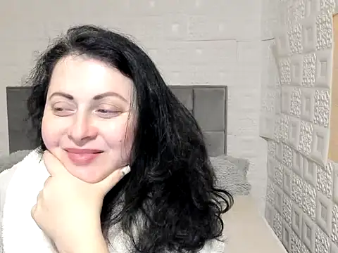 Lillian2 online show from February 16, 2:21 pm