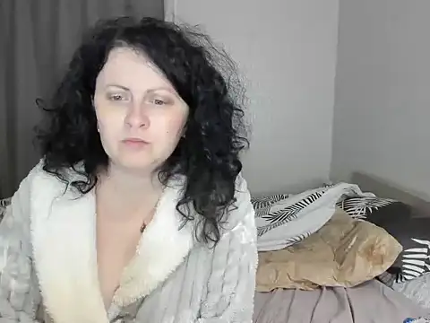 Lillian2 online show from September 28, 2:50 am