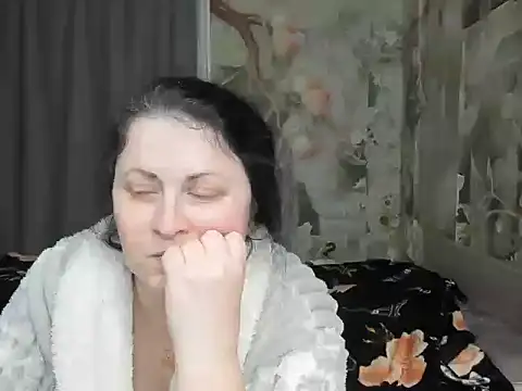 Lillian2 online show from March 6, 4:47 pm