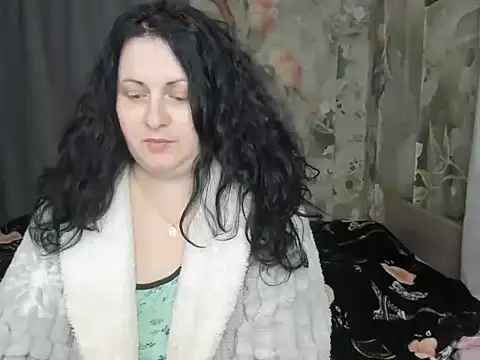 Lillian2 online show from March 12, 8:04 pm