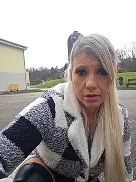 Snapshot of Sexy_Sparkling_ chatting on November 11, 12:16 pm Sexy Sparkling online show from November 11, 12:16 pm