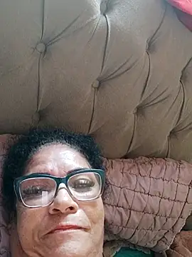 Delicy1 online show from December 21, 12:23 pm