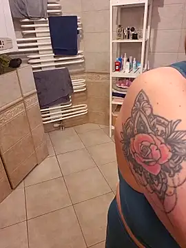 Isabellaa04 online show from September 17, 7:43 am