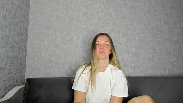 iam Venus online show from January 15, 3:27 pm