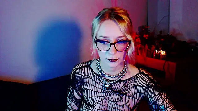 welliza online show from September 19, 3:34 pm