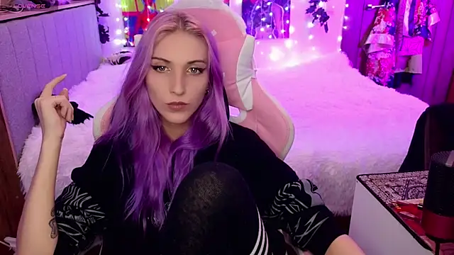 Snapshot of Violet_Noir chatting on January 30, 11:55 am Violet Noir online show from January 30, 11:55 am