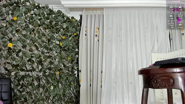 Snapshot of BunnyHotsx chatting on December 14, 6:56 am BunnyHotsx online show from December 14, 6:56 am