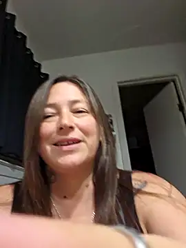 Snapshot of angelbaby1998 chatting on March 22, 6:43 am angelbaby1998 online show from March 22, 6:43 am