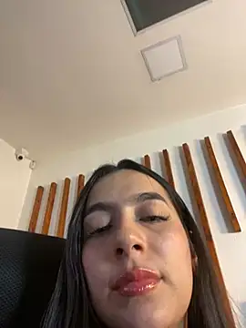 Nicollemays online show from February 16, 12:30 am