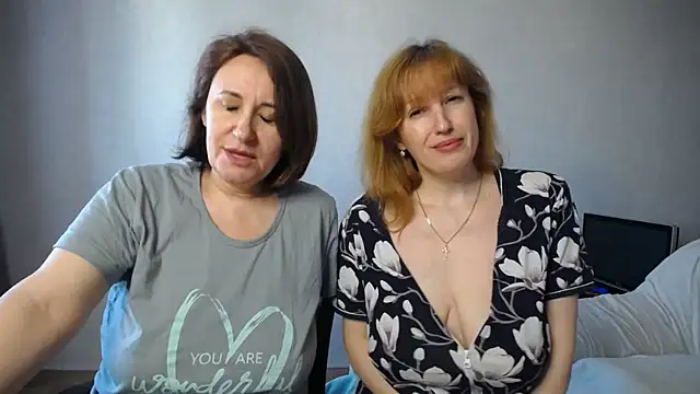 DonnaMagdalena online show from April 21, 7:47 am