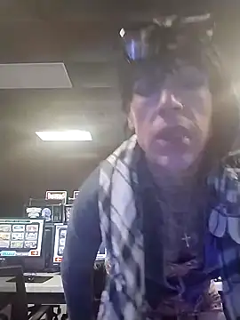 Snapshot of Oliveblackmen chatting on February 3, 2:34 pm Oliveblackmen online show from February 3, 2:34 pm