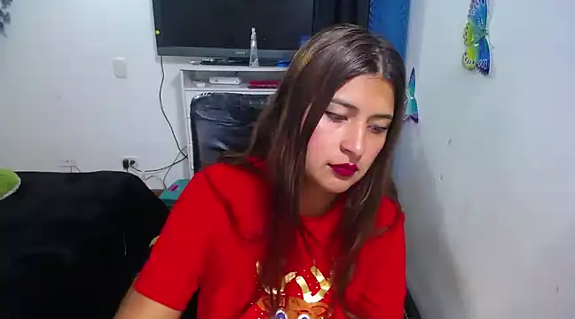 Yunhot  online show from December 18, 7:26 am