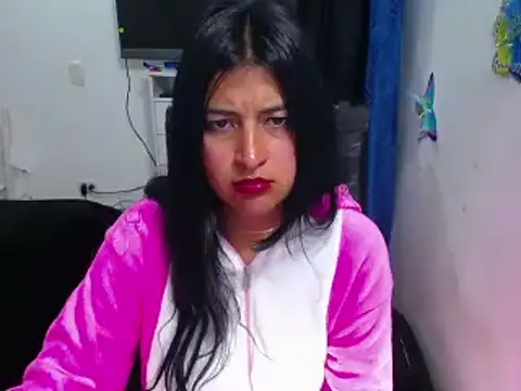 Yunhot  online show from January 26, 10:45 am