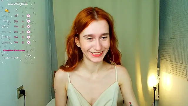 Snapshot of Sally_Biscuit chatting on February 7, 10:40 am Sally Biscuit online show from February 7, 10:40 am