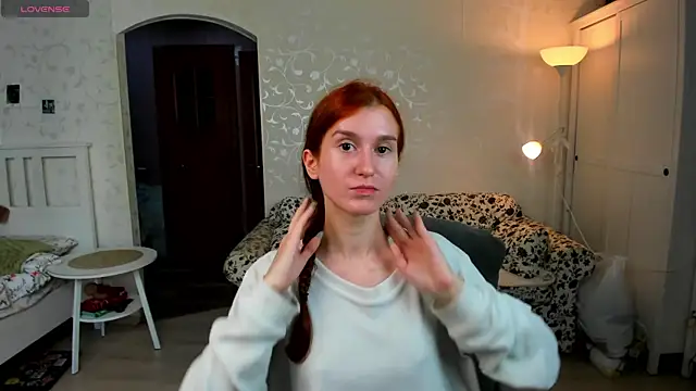 Snapshot of Sally_Biscuit chatting on September 10, 9:31 am Sally Biscuit online show from September 10, 9:31 am